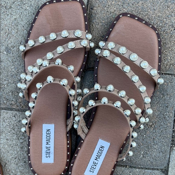 Steve Madden Pearl Studded Brown Sandals - Picture 1 of 1